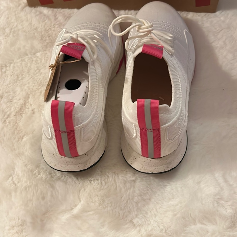 NEW FitFlop White sneakers sz 8.5 - Picture 5 of 12